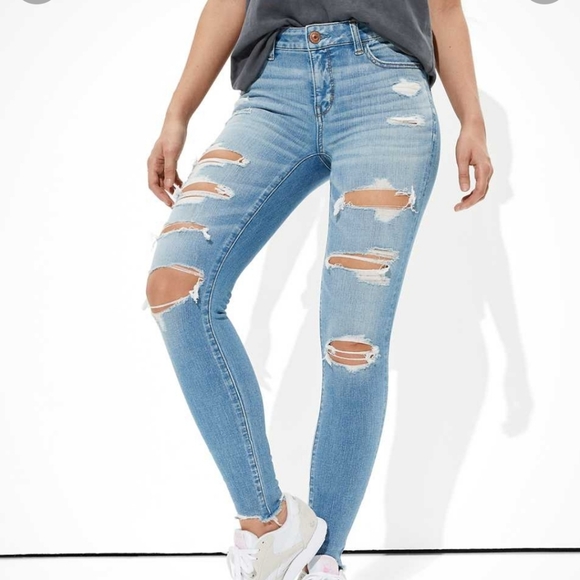American Eagle Outfitters Denim - American Eagle The Dream Jegging Skinny Distressed Jeans Size 2